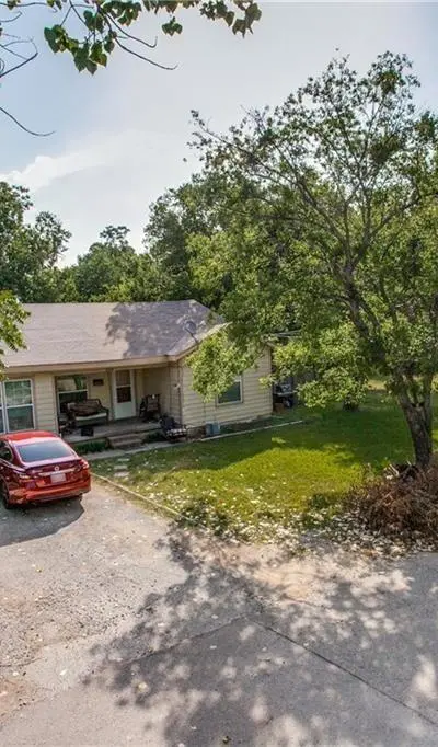 6922 Mohawk Drive, Dallas TX 75235 - Photo 2