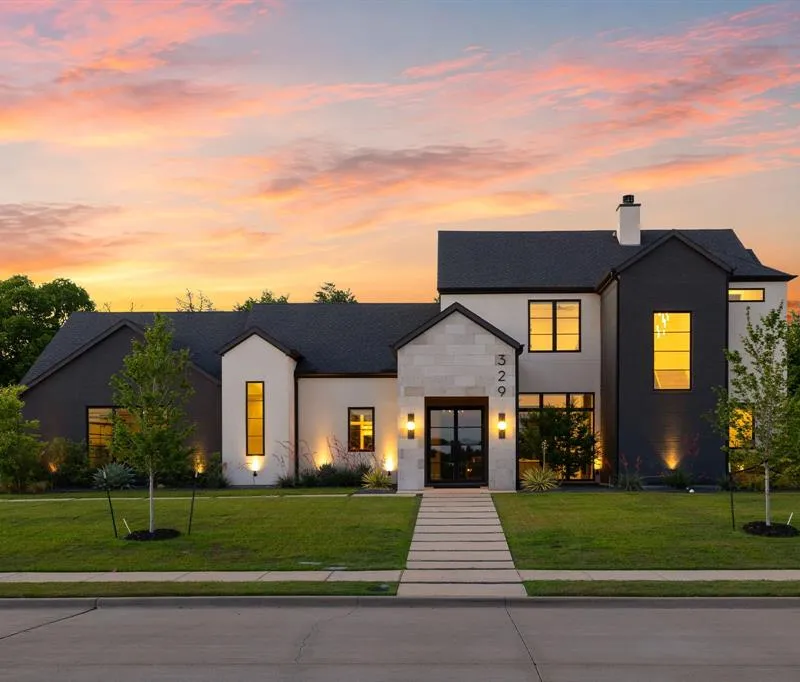 329 Renaissance Lane, Heath TX 75032