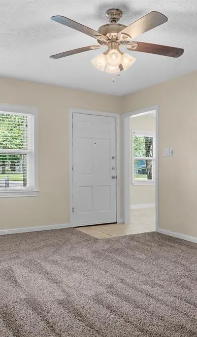 5441 Thomas Lane, River Oaks TX 76114 - Photo 3