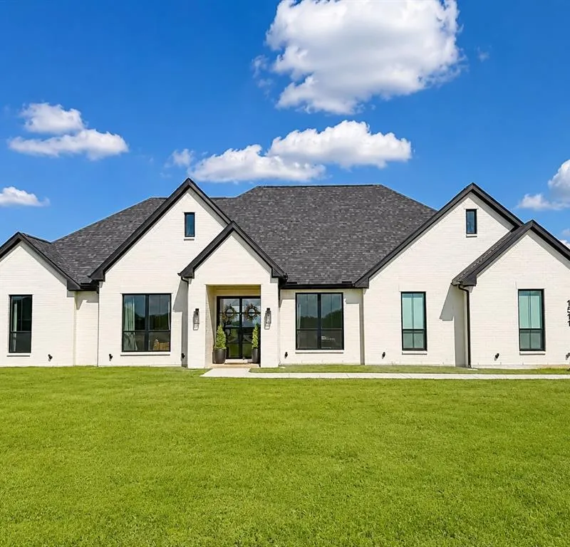 1511 Dixie Estates Way, Whitesboro TX 76273