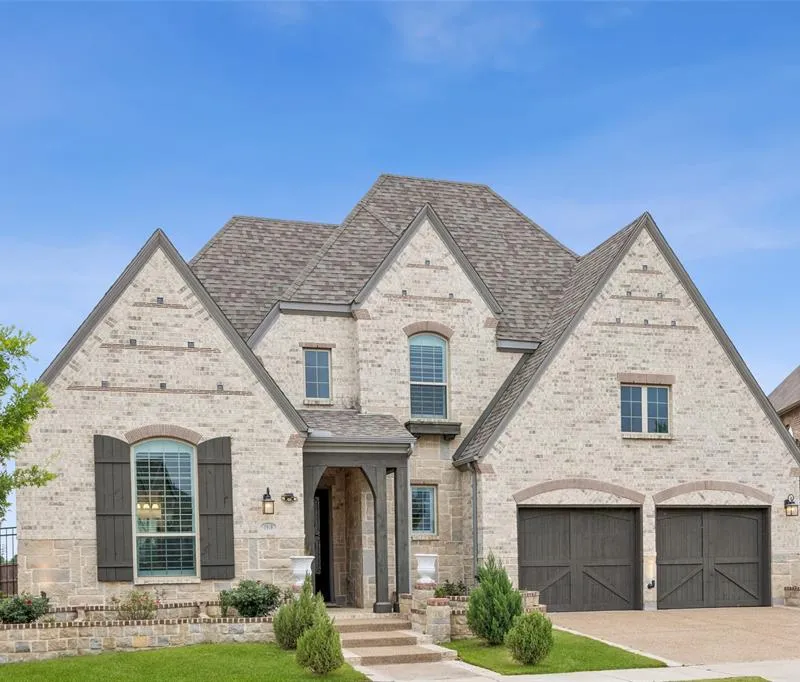 1910 Woodland Skipper Way, Arlington TX 76005
