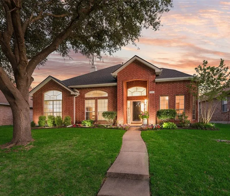 830 Sumner Drive, Mesquite TX 75149