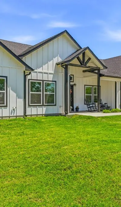 689 Dill Road, Weatherford TX 76085 - Photo 2