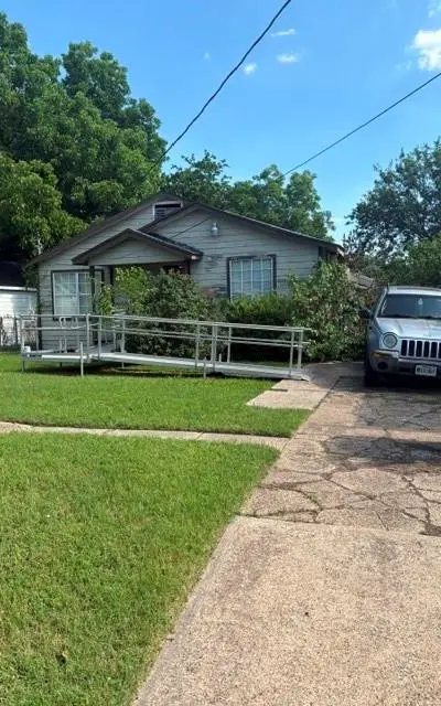 1834 Leath Street, Dallas TX 75212 - Photo 4