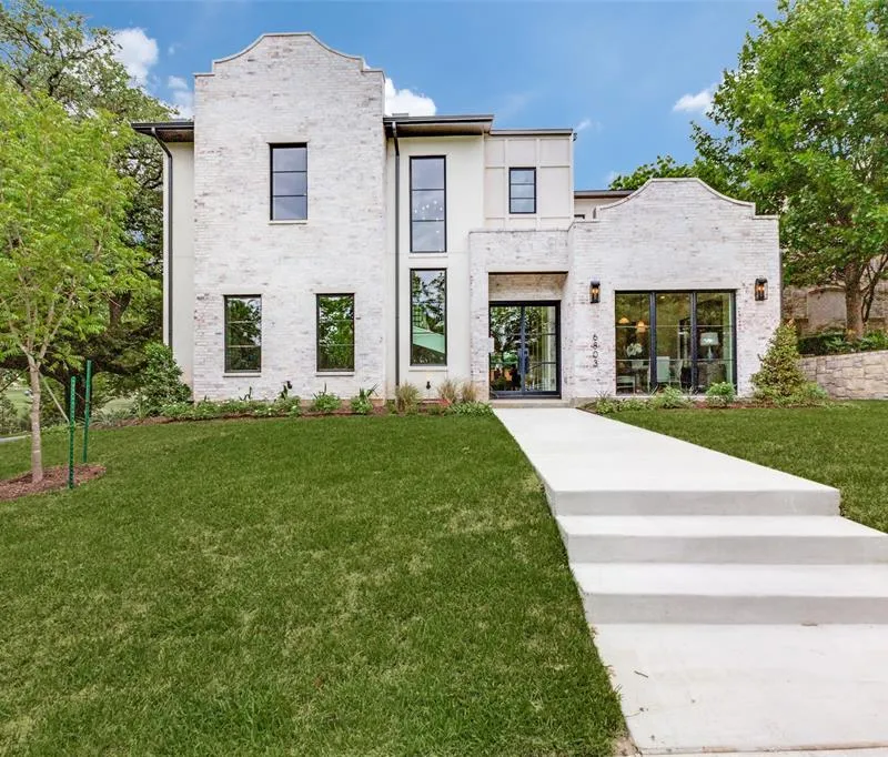 6803 Casa Loma Avenue, Dallas TX 75214