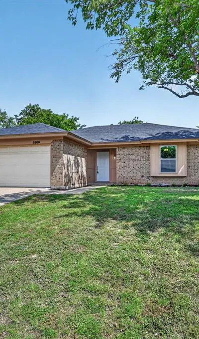 3200 S Meadow Drive, Fort Worth TX 76133