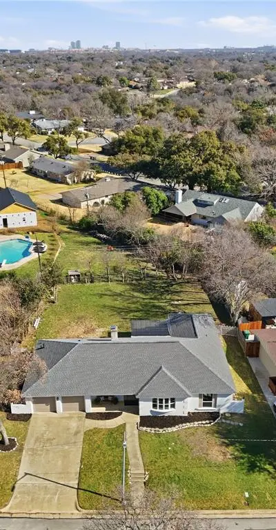 4204 Galway Avenue, Fort Worth TX 76109 - Photo 2