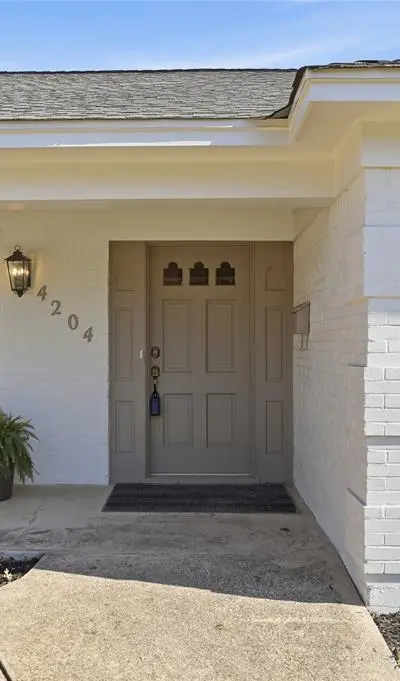 4204 Galway Avenue, Fort Worth TX 76109 - Photo 4