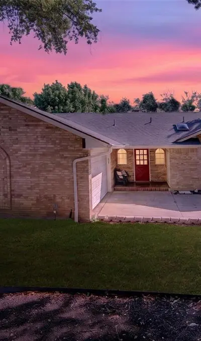 5322 Westminster Court S, Fort Worth TX 76133