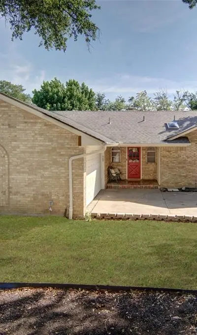 5322 Westminster Court S, Fort Worth TX 76133 - Photo 2