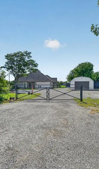 18020 Cindys Lane, Justin TX 76247 - Photo 3