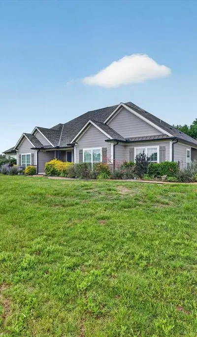 18020 Cindys Lane, Justin TX 76247 - Photo 4