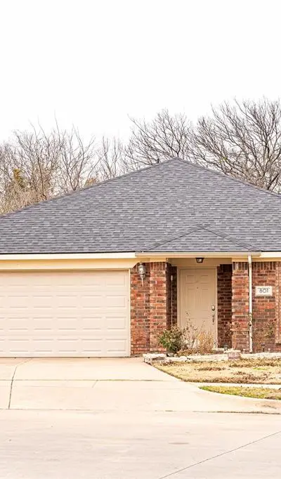 801 Deedee Creek Drive, Euless TX 76040