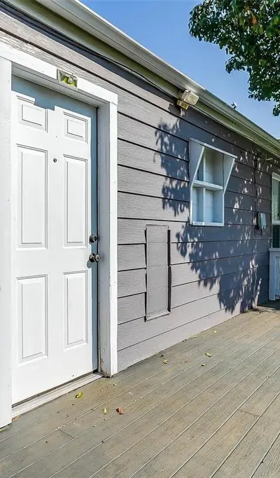 4921 Pershing Avenue, Fort Worth TX 76107 - Photo 5