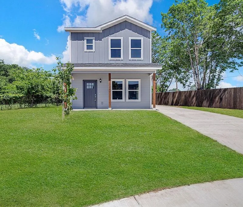 3849 Kimbo Road, Fort Worth TX 76104