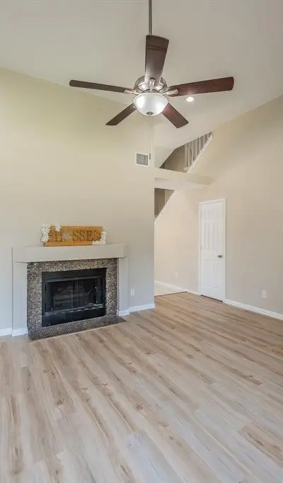 829 Brentwood Drive, Grand Prairie TX 75052 - Photo 5