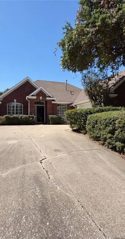 2817 Ingram Drive, Grand Prairie TX 75052