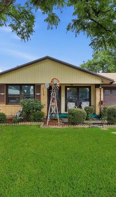13649 Birchlawn Drive, Farmers Branch TX 75234