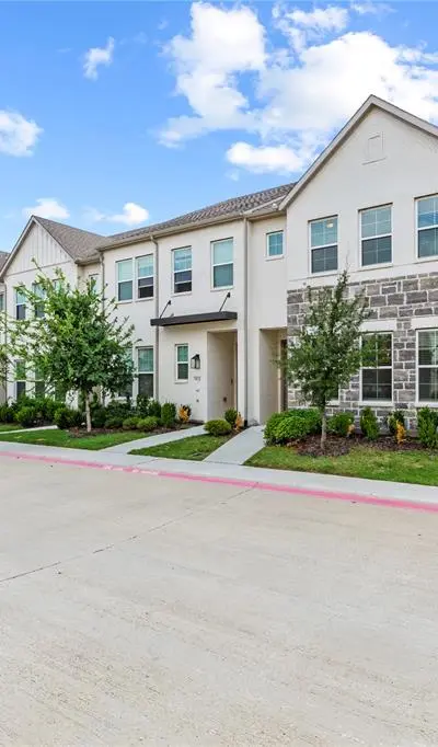 9924 Hennings Street, Irving TX 75063 - Photo 5