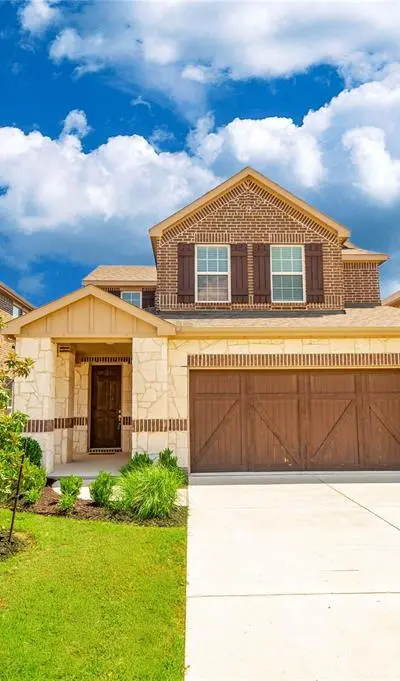 9828 Michael Irvin Street, Irving TX 75063