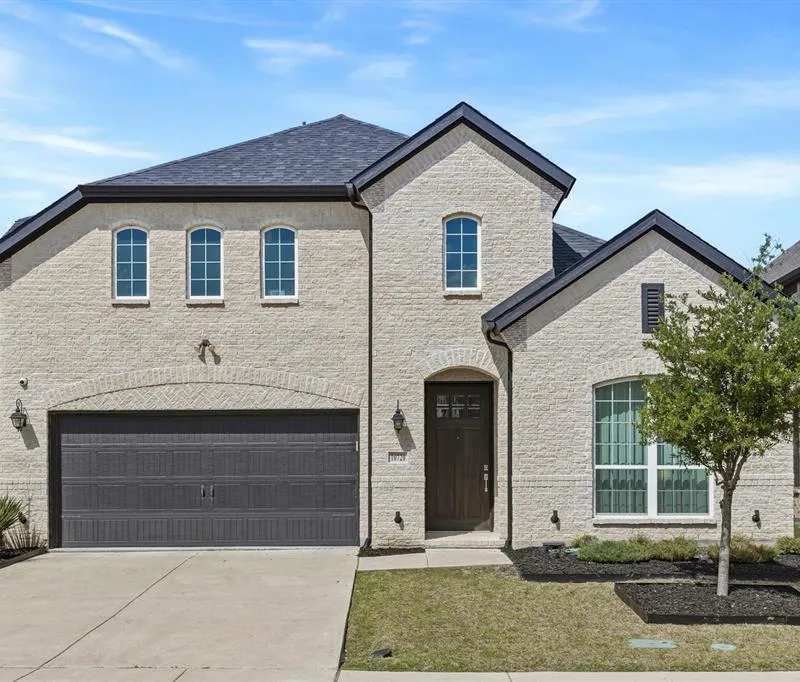 10720 Canoe Drive, Irving TX 75019
