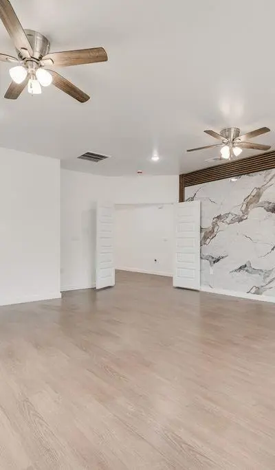 2706 Lenway Street, Dallas TX 75215