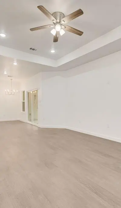2706 Lenway Street, Dallas TX 75215 - Photo 2