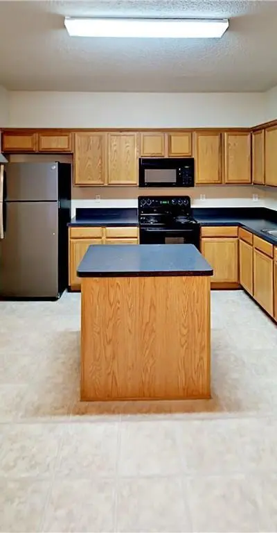 960 Crowder Drive, Crowley TX 76036 - Photo 4