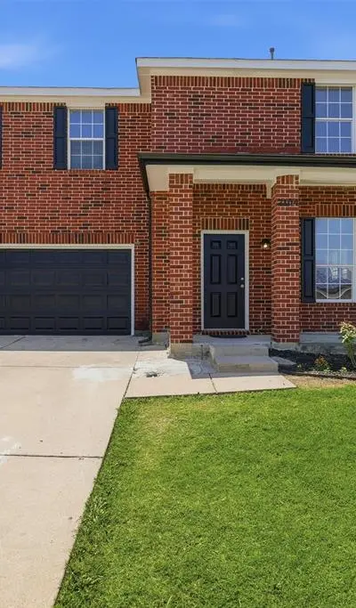 7104 Starwood Drive, Fort Worth TX 76137