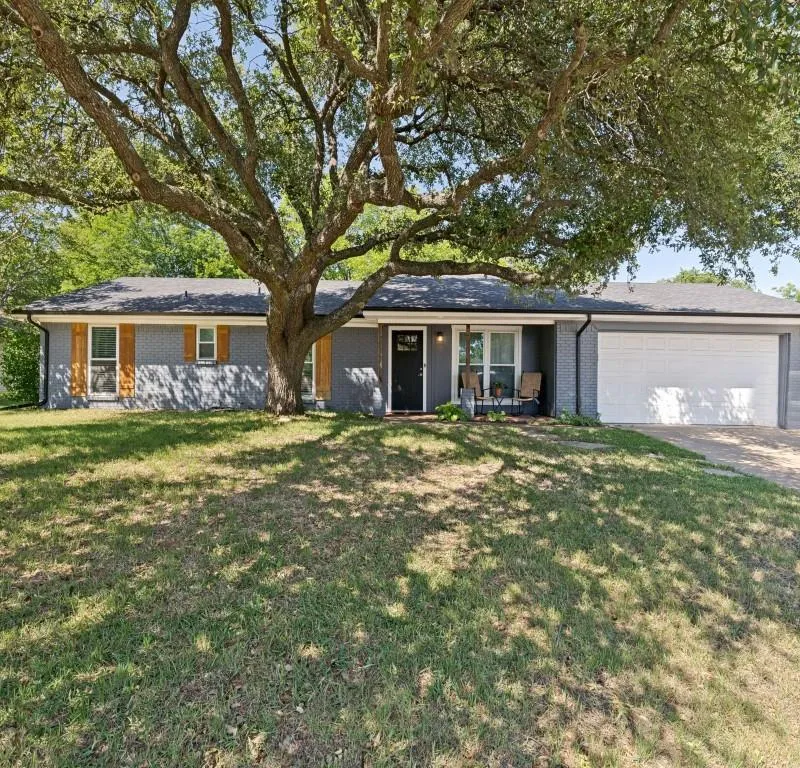 1309 Glenhaven Drive, Cleburne TX 76033