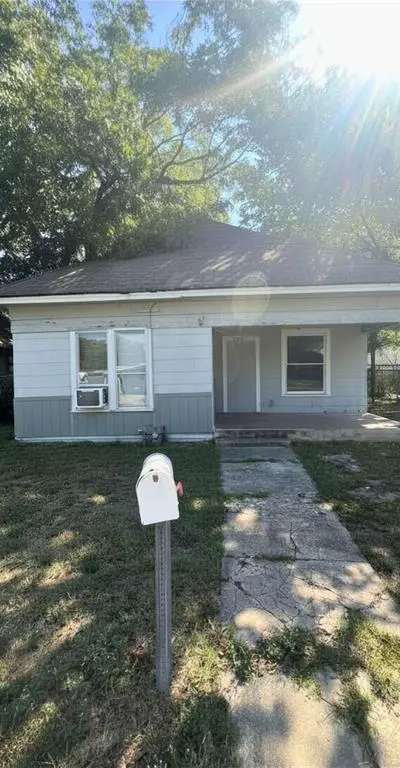 728 Ritchey Street, Gainesville TX 76240