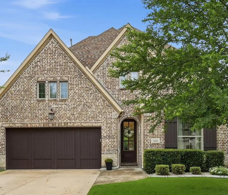 342 Hill Creek Lane, Grapevine TX 76051