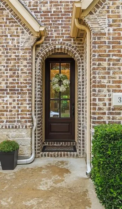 342 Hill Creek Lane, Grapevine TX 76051 - Photo 4