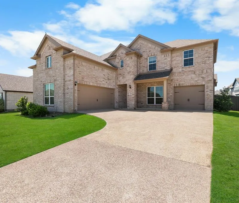 3909 Switchgrass Grove, Venus TX 76084