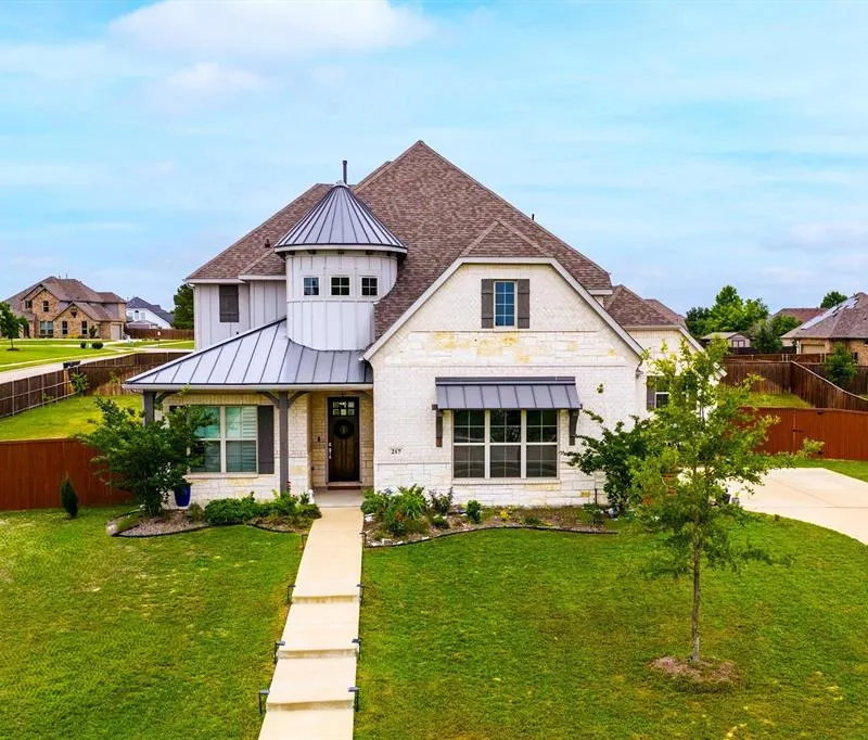 217 Longwood Drive, Sunnyvale TX 75182