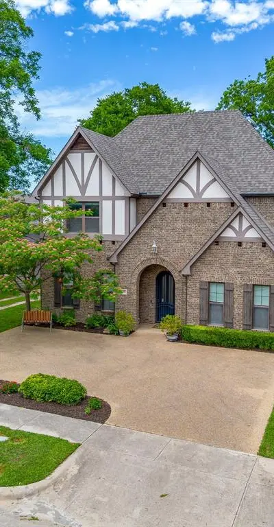 3318 W 5th Street, Fort Worth TX 76107