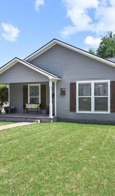 946 W Laurel Street, Sherman TX 75092 - Photo 2