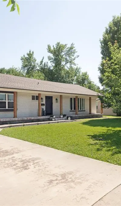 3518 Townsend Drive, Dallas TX 75229 - Photo 3