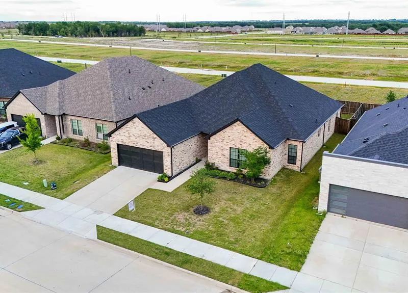 354 Rock Acre Drive, Lavon TX 75166