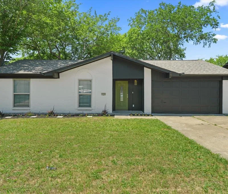 1222 Saturn Drive, Cedar Hill TX 75104