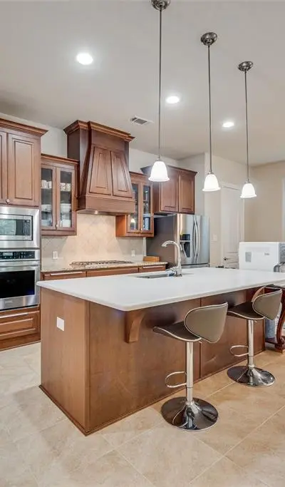 402 Ridgewood Drive, Lewisville TX 75067 - Photo 2
