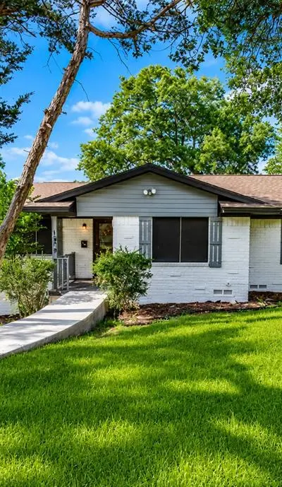 1409 Autumn Leaves Trail, Dallas TX 75241 - Photo 2