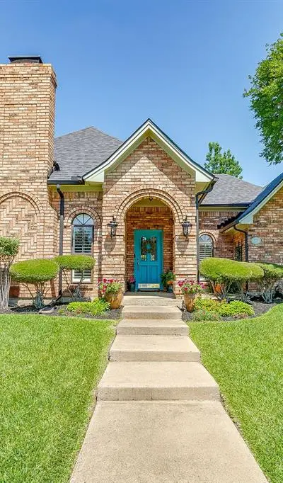 3704 Edgefield Lane, Bedford TX 76021