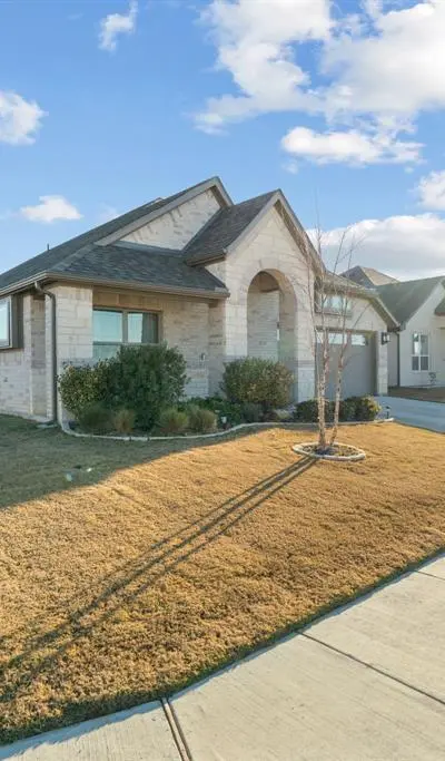 701 Bass Lake Lane, Cleburne TX 76033 - Photo 2