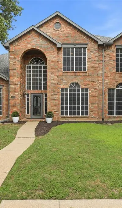 1436 Susan Lane, Carrollton TX 75007 - Photo 2