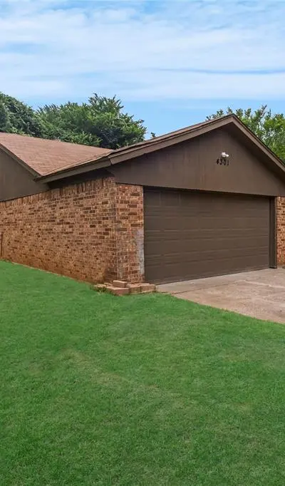 4301 Middlebrook Drive, Arlington TX 76016 - Photo 4