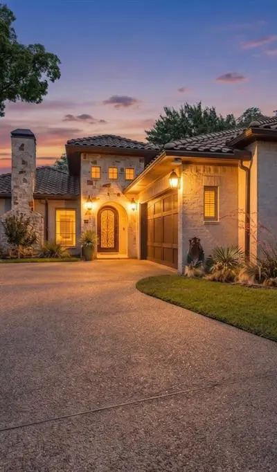 5304 Parkland Avenue, Dallas TX 75235