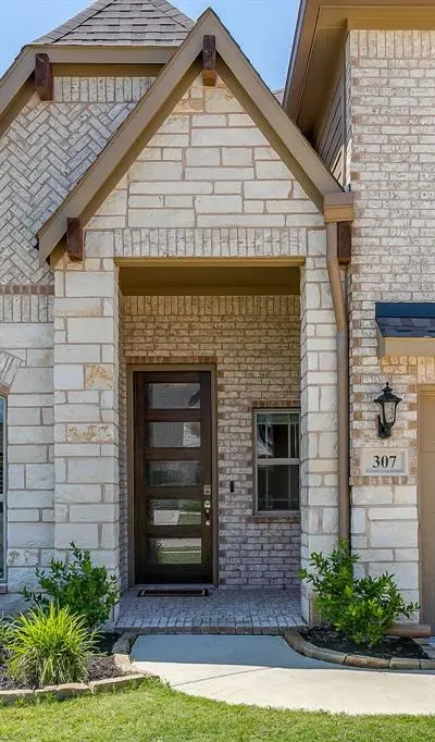 307 Pineview Lane, Ponder TX 76259 - Photo 2