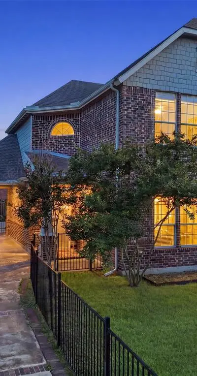 612 W 8th Street, Dallas TX 75208