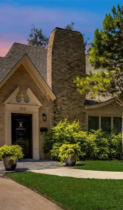 717 Ridgeway Street, Dallas TX 75214 - Photo 2